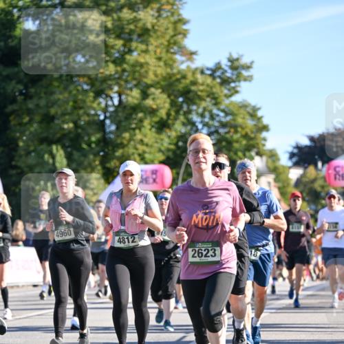 07.09.2025 - BARMER Alsterlauf Dr. Thomas Lammeyer http://msf.ph/oto/8711396 07.09.2025 09:39:11 Laufen 4960, 4812, 2623, 18 meine-sportfotos.de