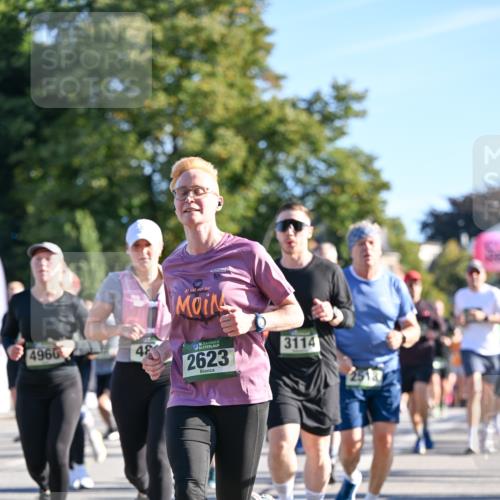 07.09.2025 - BARMER Alsterlauf Dr. Thomas Lammeyer http://msf.ph/oto/8711400 07.09.2025 09:39:12 Laufen 4960, 48, 2623, 3114, 2518 meine-sportfotos.de