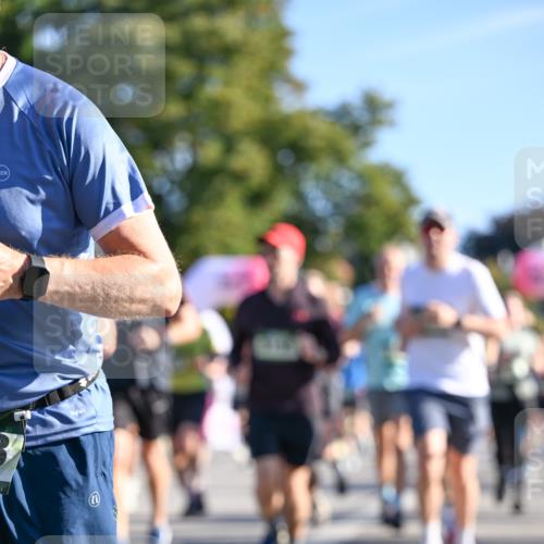 07.09.2025 - BARMER Alsterlauf Dr. Thomas Lammeyer http://msf.ph/oto/8711420 07.09.2025 09:39:15 Laufen  meine-sportfotos.de