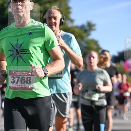 07.09.2025 - BARMER Alsterlauf Dr. Thomas Lammeyer http://msf.ph/oto/8711442 07.09.2025 09:39:18 Laufen 36, 3768 meine-sportfotos.de
