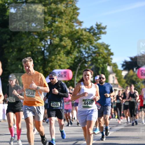 07.09.2025 - BARMER Alsterlauf Dr. Thomas Lammeyer http://msf.ph/oto/8711477 07.09.2025 09:39:24 Laufen 5279, 3938, 4440, 6091 meine-sportfotos.de