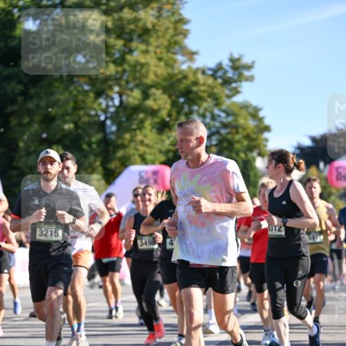 07.09.2025 - BARMER Alsterlauf Dr. Thomas Lammeyer http://msf.ph/oto/8711510 07.09.2025 09:39:30 Laufen 3215, 3498, 312 meine-sportfotos.de