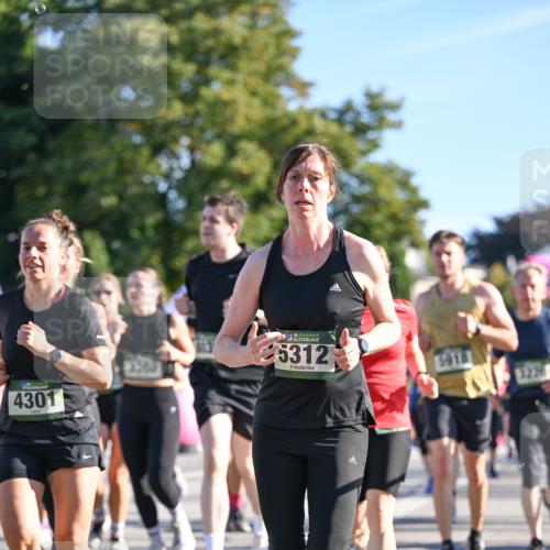 07.09.2025 - BARMER Alsterlauf Dr. Thomas Lammeyer http://msf.ph/oto/8711520 07.09.2025 09:39:31 Laufen 4301, 3360, 36, 5312, 5918 meine-sportfotos.de