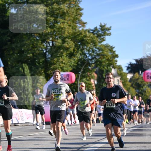 07.09.2025 - BARMER Alsterlauf Dr. Thomas Lammeyer http://msf.ph/oto/8711604 07.09.2025 09:39:46 Laufen 78, 2280, 3937, 3824 meine-sportfotos.de