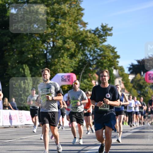 07.09.2025 - BARMER Alsterlauf Dr. Thomas Lammeyer http://msf.ph/oto/8711607 07.09.2025 09:39:46 Laufen 2280, 3824, 3937 meine-sportfotos.de