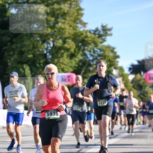 07.09.2025 - BARMER Alsterlauf Dr. Thomas Lammeyer http://msf.ph/oto/8711661 07.09.2025 09:39:55 Laufen 8429, 806, 5938, 3229 meine-sportfotos.de