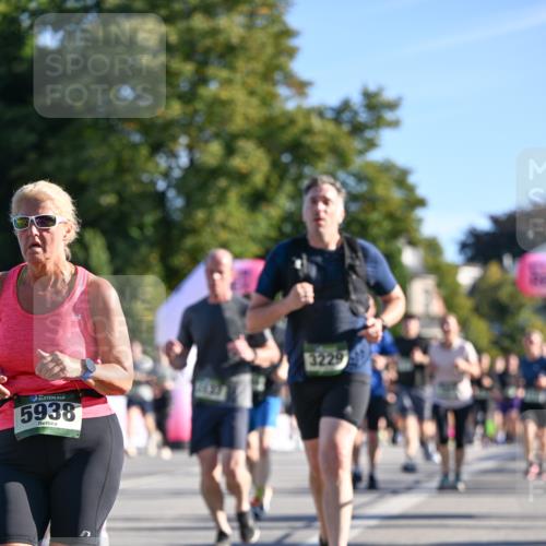 07.09.2025 - BARMER Alsterlauf Dr. Thomas Lammeyer http://msf.ph/oto/8711667 07.09.2025 09:39:56 Laufen 5938, 3229 meine-sportfotos.de
