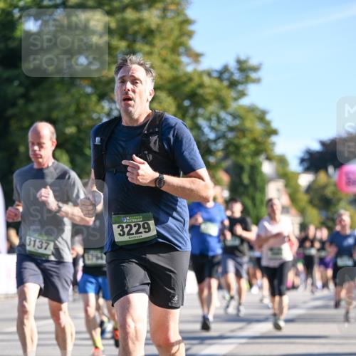 07.09.2025 - BARMER Alsterlauf Dr. Thomas Lammeyer http://msf.ph/oto/8711674 07.09.2025 09:39:57 Laufen 3137, 36, 3229 meine-sportfotos.de