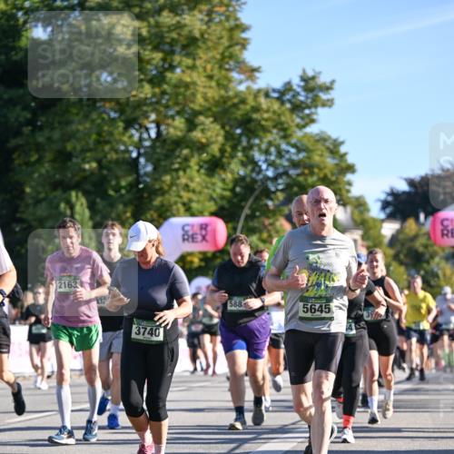07.09.2025 - BARMER Alsterlauf Dr. Thomas Lammeyer http://msf.ph/oto/8711733 07.09.2025 09:40:08 Laufen 2163, 3740, 588, 5645 meine-sportfotos.de