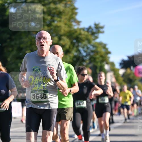 07.09.2025 - BARMER Alsterlauf Dr. Thomas Lammeyer http://msf.ph/oto/8711743 07.09.2025 09:40:09 Laufen 6136, 5645 meine-sportfotos.de