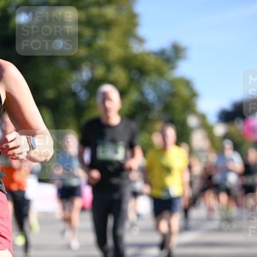 07.09.2025 - BARMER Alsterlauf Dr. Thomas Lammeyer http://msf.ph/oto/8711773 07.09.2025 09:40:14 Laufen  meine-sportfotos.de