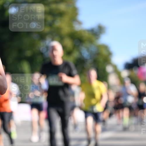 07.09.2025 - BARMER Alsterlauf Dr. Thomas Lammeyer http://msf.ph/oto/8711774 07.09.2025 09:40:14 Laufen  meine-sportfotos.de
