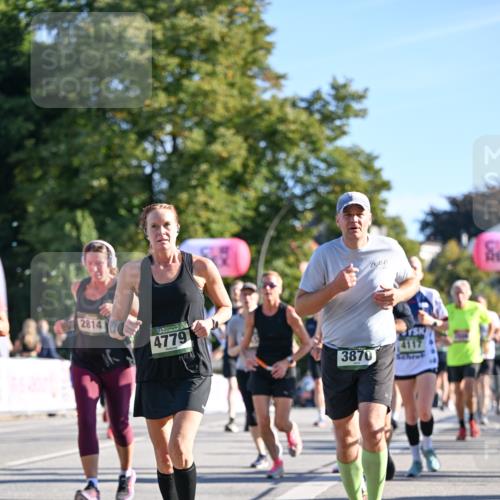 07.09.2025 - BARMER Alsterlauf Dr. Thomas Lammeyer http://msf.ph/oto/8711799 07.09.2025 09:40:18 Laufen 2814, 4779, 4117, 3870 meine-sportfotos.de