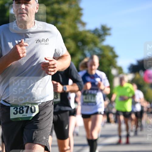 07.09.2025 - BARMER Alsterlauf Dr. Thomas Lammeyer http://msf.ph/oto/8711813 07.09.2025 09:40:21 Laufen 3870 meine-sportfotos.de
