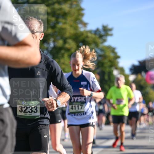 07.09.2025 - BARMER Alsterlauf Dr. Thomas Lammeyer http://msf.ph/oto/8711817 07.09.2025 09:40:21 Laufen 36, 3233, 4117 meine-sportfotos.de