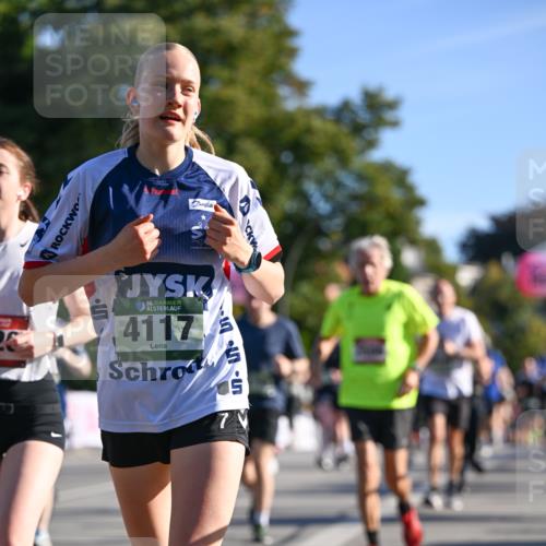07.09.2025 - BARMER Alsterlauf Dr. Thomas Lammeyer http://msf.ph/oto/8711823 07.09.2025 09:40:22 Laufen 40, 36, 4117, 70 meine-sportfotos.de
