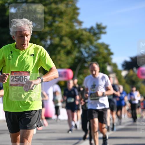 07.09.2025 - BARMER Alsterlauf Dr. Thomas Lammeyer http://msf.ph/oto/8711835 07.09.2025 09:40:24 Laufen 2017, 36, 2506 meine-sportfotos.de