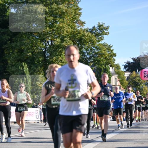 07.09.2025 - BARMER Alsterlauf Dr. Thomas Lammeyer http://msf.ph/oto/8711842 07.09.2025 09:40:26 Laufen 5363, 5670, 593, 206, 30, 2701, 3003, 2039 meine-sportfotos.de