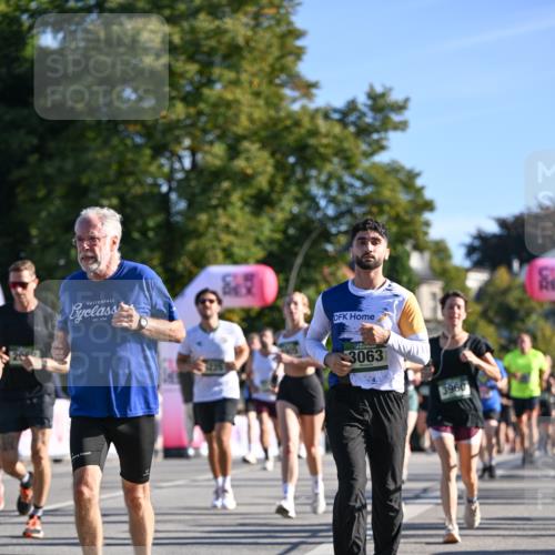 07.09.2025 - BARMER Alsterlauf Dr. Thomas Lammeyer http://msf.ph/oto/8711881 07.09.2025 09:40:31 Laufen 3063, 3960 meine-sportfotos.de