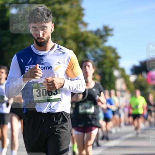 07.09.2025 - BARMER Alsterlauf Dr. Thomas Lammeyer http://msf.ph/oto/8711895 07.09.2025 09:40:34 Laufen 3063 meine-sportfotos.de