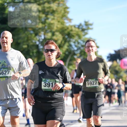 07.09.2025 - BARMER Alsterlauf Dr. Thomas Lammeyer http://msf.ph/oto/8711951 07.09.2025 09:40:42 Laufen 5627, 10, 25, 36, 391, 5927 meine-sportfotos.de