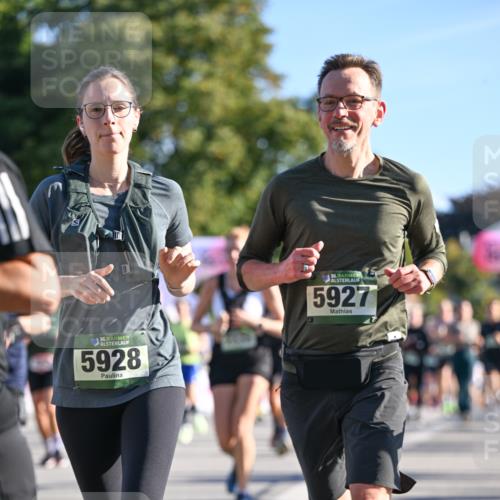 07.09.2025 - BARMER Alsterlauf Dr. Thomas Lammeyer http://msf.ph/oto/8711958 07.09.2025 09:40:43 Laufen 36, 5928, 136, 5927 meine-sportfotos.de