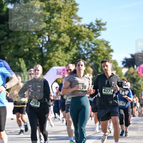 07.09.2025 - BARMER Alsterlauf Dr. Thomas Lammeyer http://msf.ph/oto/8711993 07.09.2025 09:40:51 Laufen 2755, 56, 76, 4371, 5197 meine-sportfotos.de