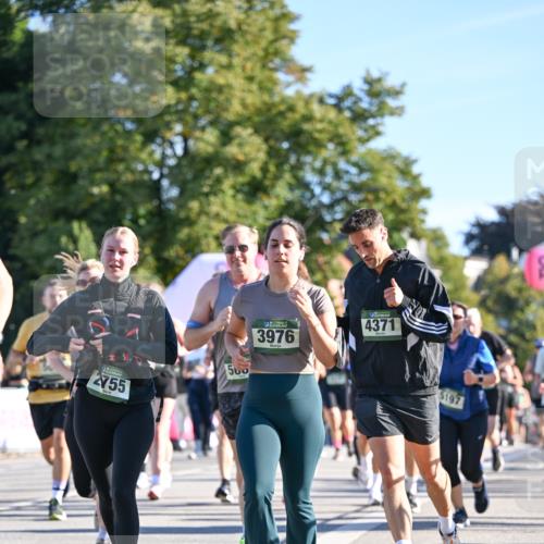 07.09.2025 - BARMER Alsterlauf Dr. Thomas Lammeyer http://msf.ph/oto/8711995 07.09.2025 09:40:51 Laufen 2755, 560, 3976, 4371, 5197 meine-sportfotos.de
