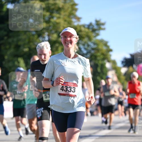 07.09.2025 - BARMER Alsterlauf Dr. Thomas Lammeyer http://msf.ph/oto/8712029 07.09.2025 09:40:57 Laufen 57, 36, 4333 meine-sportfotos.de
