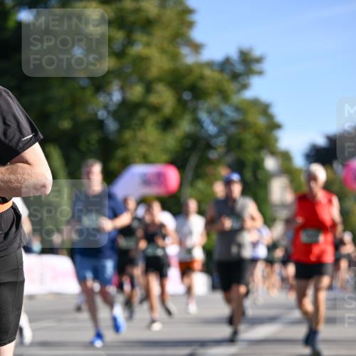 07.09.2025 - BARMER Alsterlauf Dr. Thomas Lammeyer http://msf.ph/oto/8712038 07.09.2025 09:40:58 Laufen  meine-sportfotos.de