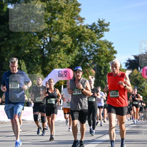 07.09.2025 - BARMER Alsterlauf Dr. Thomas Lammeyer http://msf.ph/oto/8712042 07.09.2025 09:40:59 Laufen 3261, 206, 5857, 38, 4775, 5703, 9434, 5602 meine-sportfotos.de