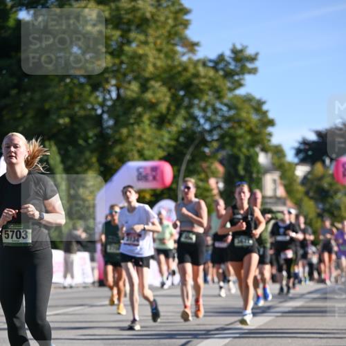 07.09.2025 - BARMER Alsterlauf Dr. Thomas Lammeyer http://msf.ph/oto/8712068 07.09.2025 09:41:03 Laufen 5703, 71 meine-sportfotos.de