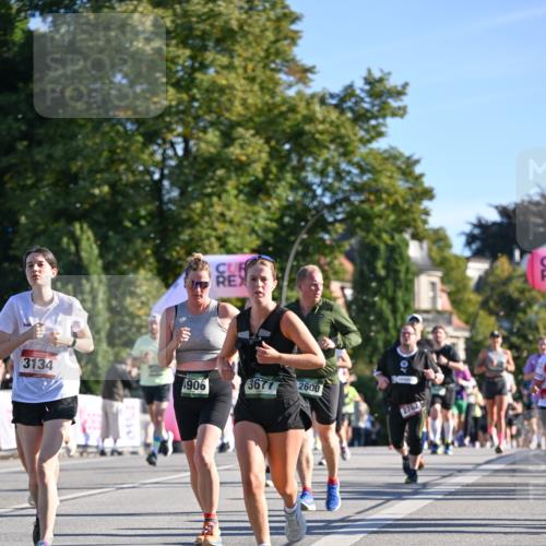 07.09.2025 - BARMER Alsterlauf Dr. Thomas Lammeyer http://msf.ph/oto/8712077 07.09.2025 09:41:05 Laufen 3134, 906, 3677, 2600, 2782 meine-sportfotos.de