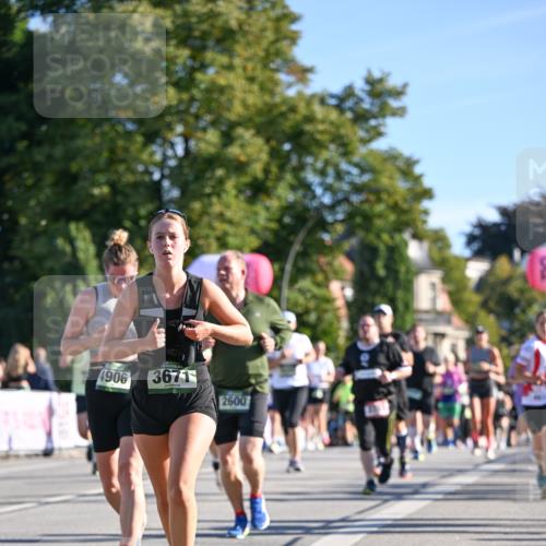 07.09.2025 - BARMER Alsterlauf Dr. Thomas Lammeyer http://msf.ph/oto/8712083 07.09.2025 09:41:06 Laufen 4906, 3671, 2600 meine-sportfotos.de