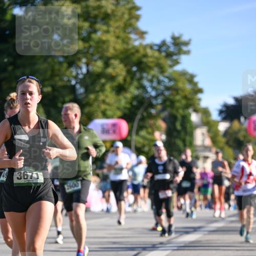 07.09.2025 - BARMER Alsterlauf Dr. Thomas Lammeyer http://msf.ph/oto/8712089 07.09.2025 09:41:07 Laufen 3671, 2600 meine-sportfotos.de