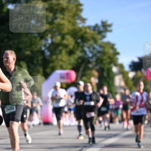 07.09.2025 - BARMER Alsterlauf Dr. Thomas Lammeyer http://msf.ph/oto/8712092 07.09.2025 09:41:07 Laufen 1600 meine-sportfotos.de