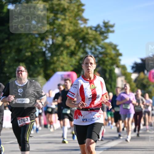 07.09.2025 - BARMER Alsterlauf Dr. Thomas Lammeyer http://msf.ph/oto/8712105 07.09.2025 09:41:10 Laufen 2782 meine-sportfotos.de