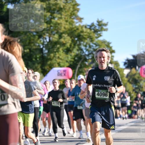 07.09.2025 - BARMER Alsterlauf Dr. Thomas Lammeyer http://msf.ph/oto/8712141 07.09.2025 09:41:16 Laufen 0, 4178, 4096 meine-sportfotos.de