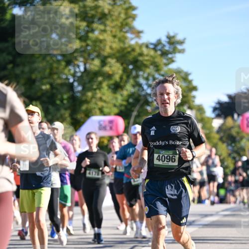07.09.2025 - BARMER Alsterlauf Dr. Thomas Lammeyer http://msf.ph/oto/8712142 07.09.2025 09:41:17 Laufen 4096 meine-sportfotos.de