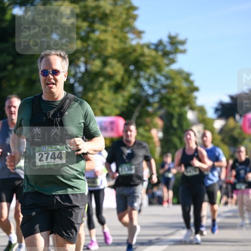 07.09.2025 - BARMER Alsterlauf Dr. Thomas Lammeyer http://msf.ph/oto/8712201 07.09.2025 09:41:26 Laufen 136, 2744, 2136 meine-sportfotos.de