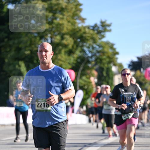 07.09.2025 - BARMER Alsterlauf Dr. Thomas Lammeyer http://msf.ph/oto/8712222 07.09.2025 09:41:30 Laufen 36, 2218, 223 meine-sportfotos.de