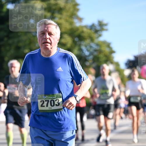 07.09.2025 - BARMER Alsterlauf Dr. Thomas Lammeyer http://msf.ph/oto/8712247 07.09.2025 09:41:35 Laufen 36, 2703 meine-sportfotos.de