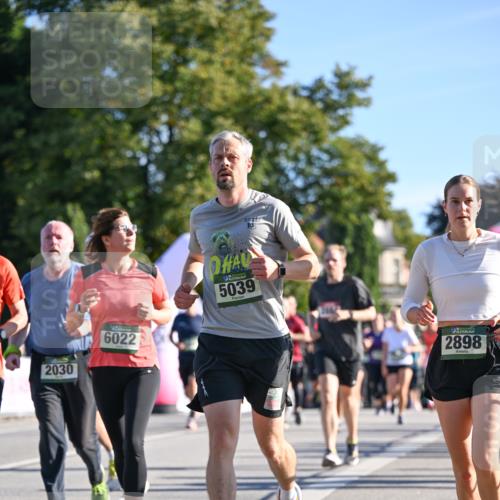 07.09.2025 - BARMER Alsterlauf Dr. Thomas Lammeyer http://msf.ph/oto/8712259 07.09.2025 09:41:36 Laufen 2030, 6022, 5039, 2898 meine-sportfotos.de