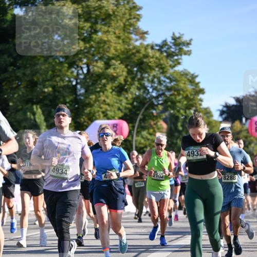 07.09.2025 - BARMER Alsterlauf Dr. Thomas Lammeyer http://msf.ph/oto/8712383 07.09.2025 09:41:57 Laufen 319, 32102, 4932, 4934, 8288 meine-sportfotos.de