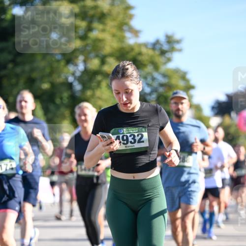 07.09.2025 - BARMER Alsterlauf Dr. Thomas Lammeyer http://msf.ph/oto/8712394 07.09.2025 09:41:59 Laufen 174, 36, 4932 meine-sportfotos.de