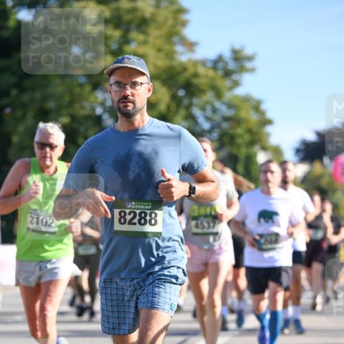 07.09.2025 - BARMER Alsterlauf Dr. Thomas Lammeyer http://msf.ph/oto/8712402 07.09.2025 09:42:00 Laufen 2102, 36, 8288 meine-sportfotos.de