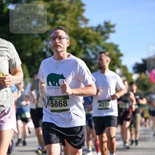 07.09.2025 - BARMER Alsterlauf Dr. Thomas Lammeyer http://msf.ph/oto/8712416 07.09.2025 09:42:02 Laufen 36, 5868, 4319 meine-sportfotos.de