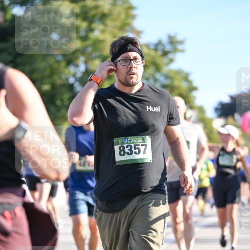 07.09.2025 - BARMER Alsterlauf Dr. Thomas Lammeyer http://msf.ph/oto/8712445 07.09.2025 09:42:07 Laufen 10136, 8357 meine-sportfotos.de