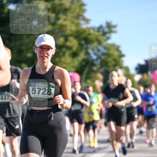 07.09.2025 - BARMER Alsterlauf Dr. Thomas Lammeyer http://msf.ph/oto/8712463 07.09.2025 09:42:10 Laufen 837, 36, 5728, 54 meine-sportfotos.de