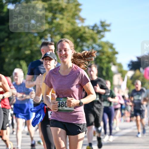 07.09.2025 - BARMER Alsterlauf Dr. Thomas Lammeyer http://msf.ph/oto/8712520 07.09.2025 09:42:19 Laufen 380 meine-sportfotos.de
